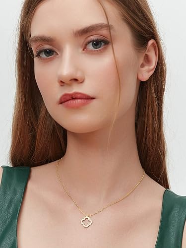 Hollow Clover Studded Necklace